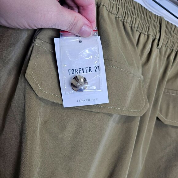 Forever 21 + Olive Green Plus Size 2X Cargo Pants Joggers Elastic Waist Cuffs - Picture 9 of 10